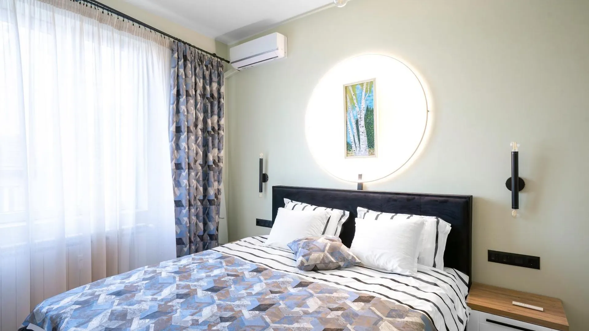 아파트 Urban Charm & Comfort - Chic 2Bd In Prime Location By Flat Mаnager 소피아 불가리아